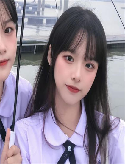 开局被卖我在王府开启逆袭之路美学价值重构分析：艺术美感与审美特征探讨